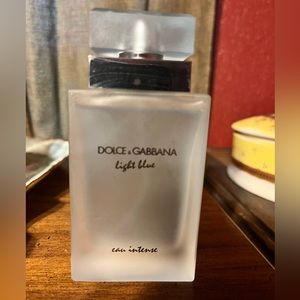 Dolce & Gabbana Light Blue 50ml like new only 5 sprays used